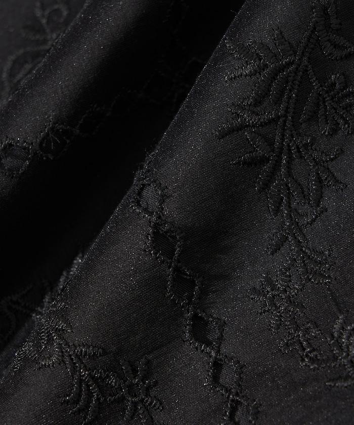 方形刺繡休閒褲