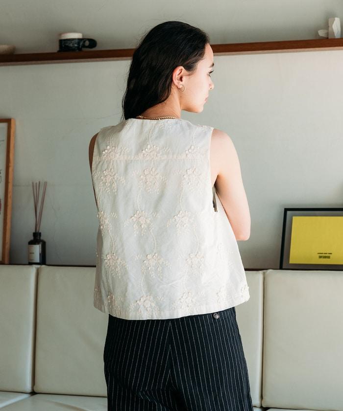 花卉刺繡馬甲