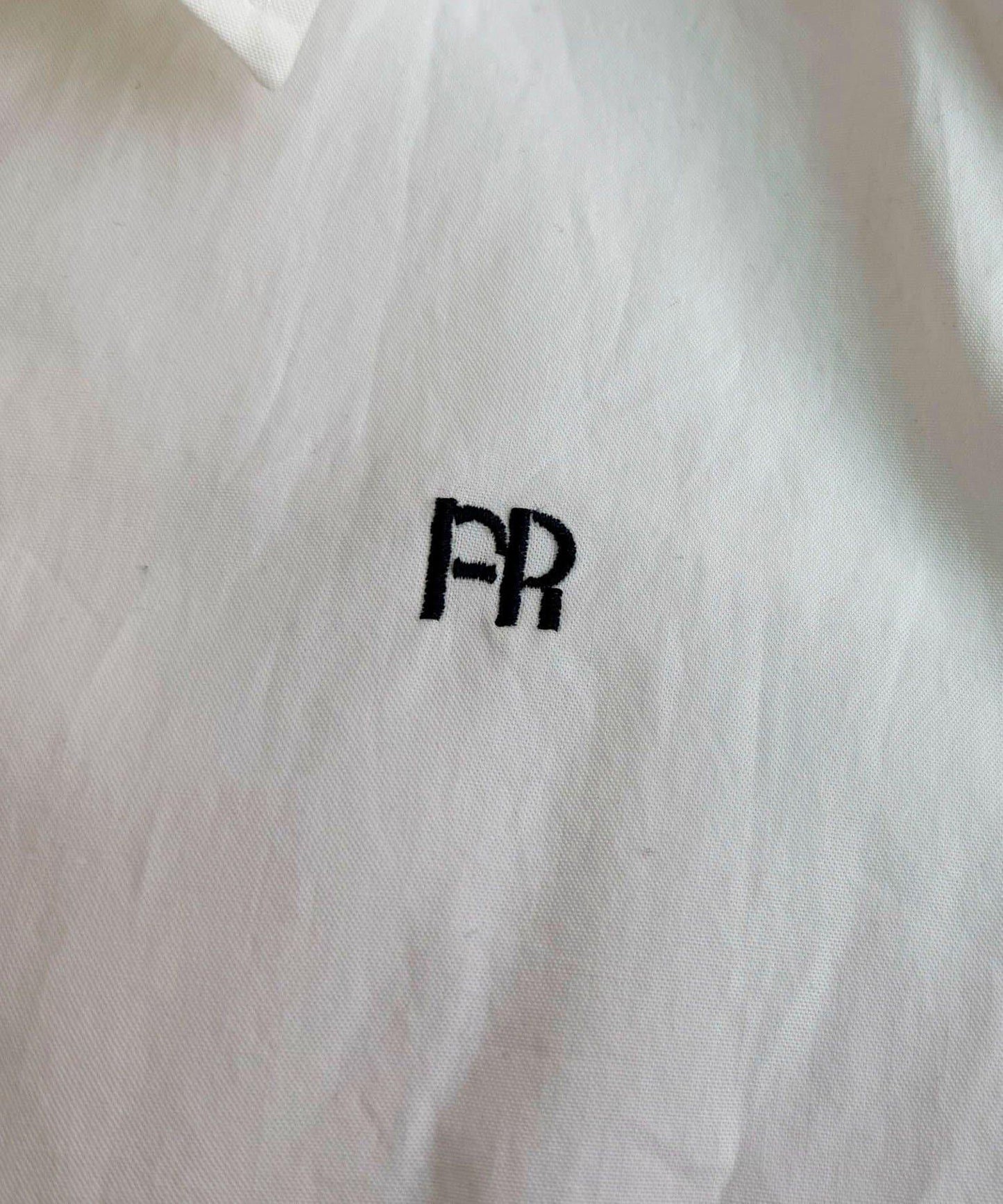 FR刺繡短袖襯衫