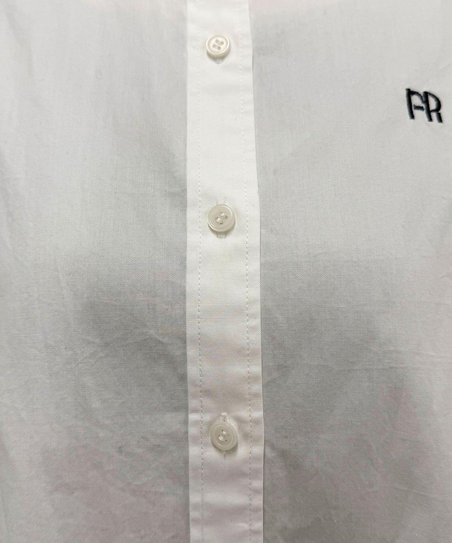 FR刺繡短袖襯衫