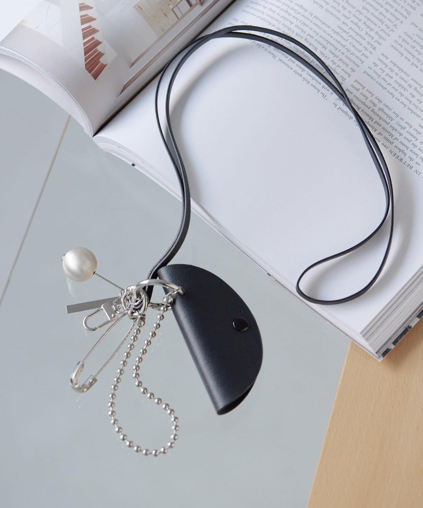 鑰匙掛件和頸帶