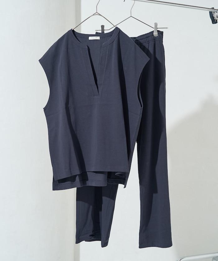 V領法式短袖褲裝套裝(T恤衫·休閒褲)