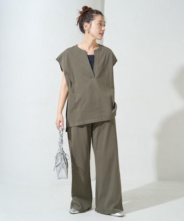 V領法式短袖褲裝套裝(T恤衫·休閒褲)