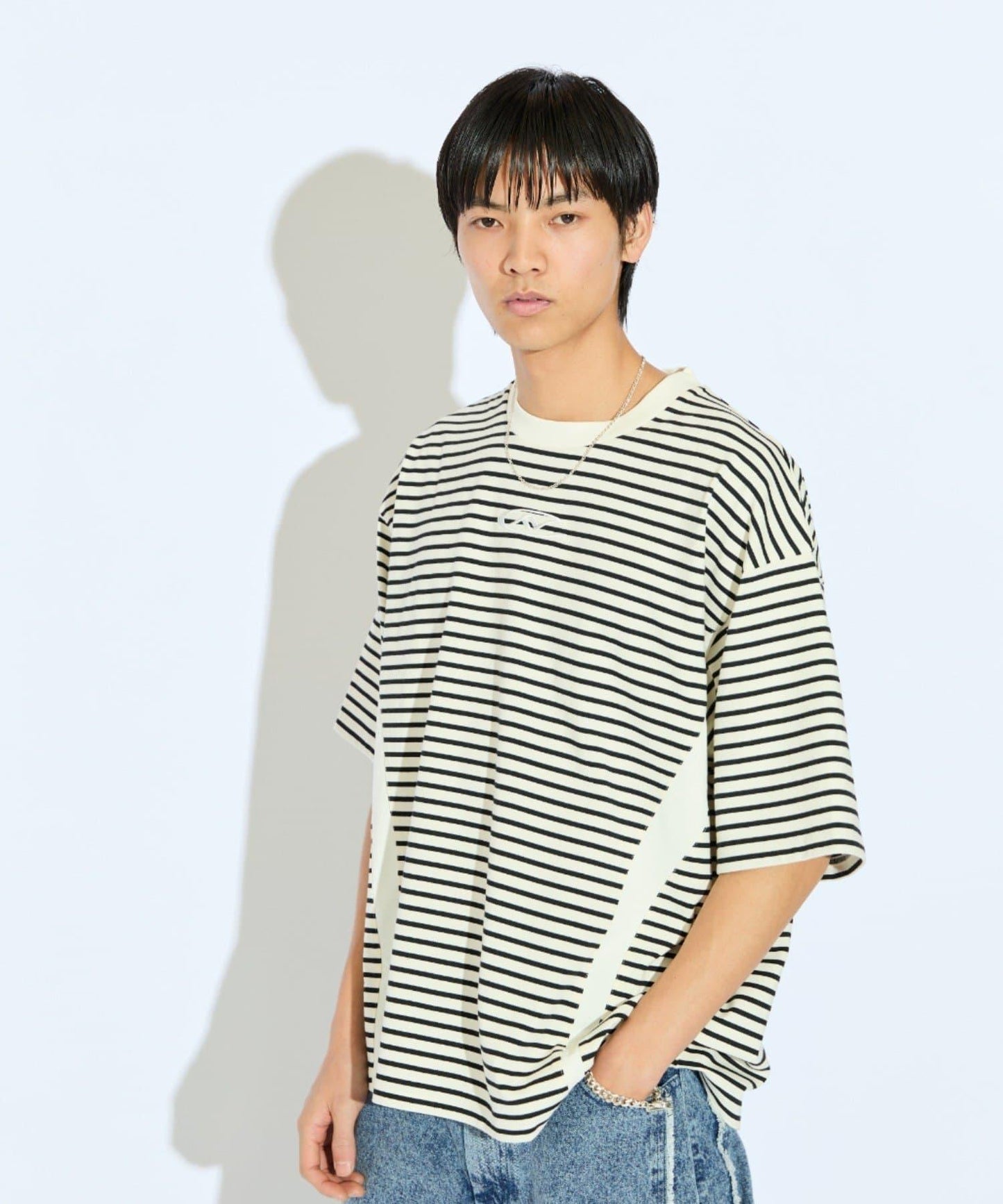 【Neucon/ニューコン】刺繡條紋半袖T恤