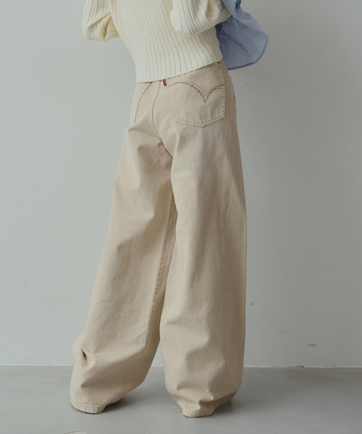 【3尺碼展開】口袋刺繡中腰直筒寬鬆牛仔褲