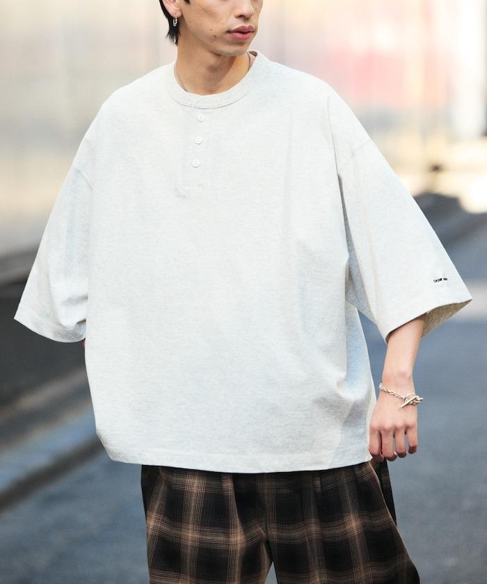 寬鬆剪裁 一點刺繡 圓領T恤/寬鬆剪裁