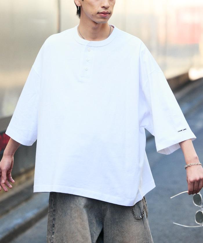 寬鬆剪裁 一點刺繡 圓領T恤/寬鬆剪裁