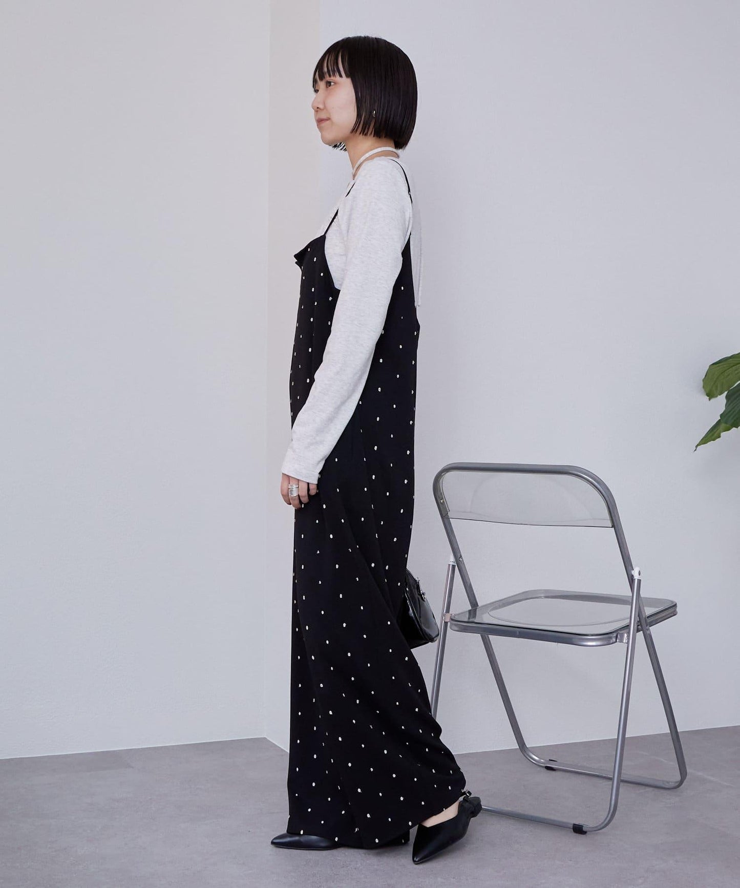 點點刺繡連體揹帶褲