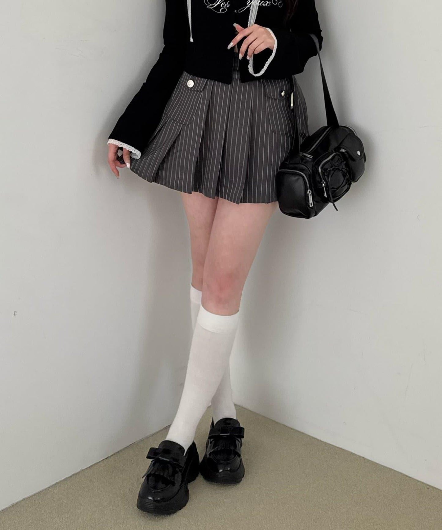 Shion 褶皺迷你裙