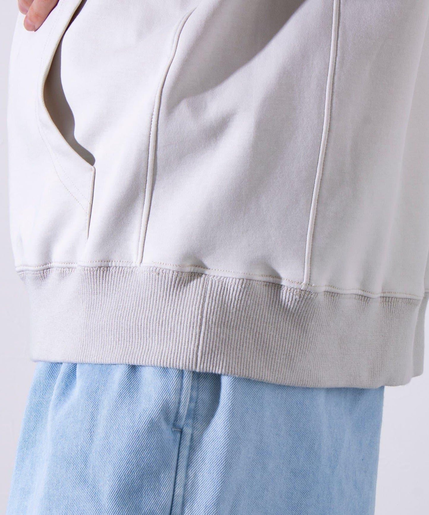 【GLOSTER】法國鬥牛犬刺繡 紙箱雙色帽T恤 連帽衫