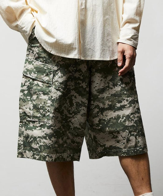 6口袋短褲 迷彩圖案