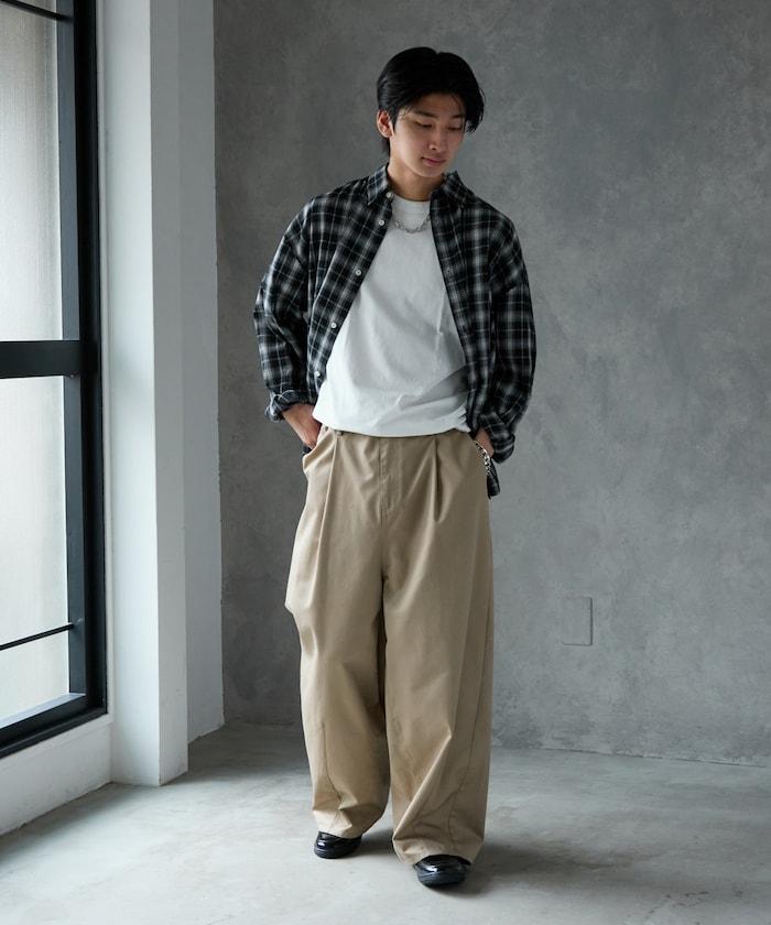 打褶斜紋褲
