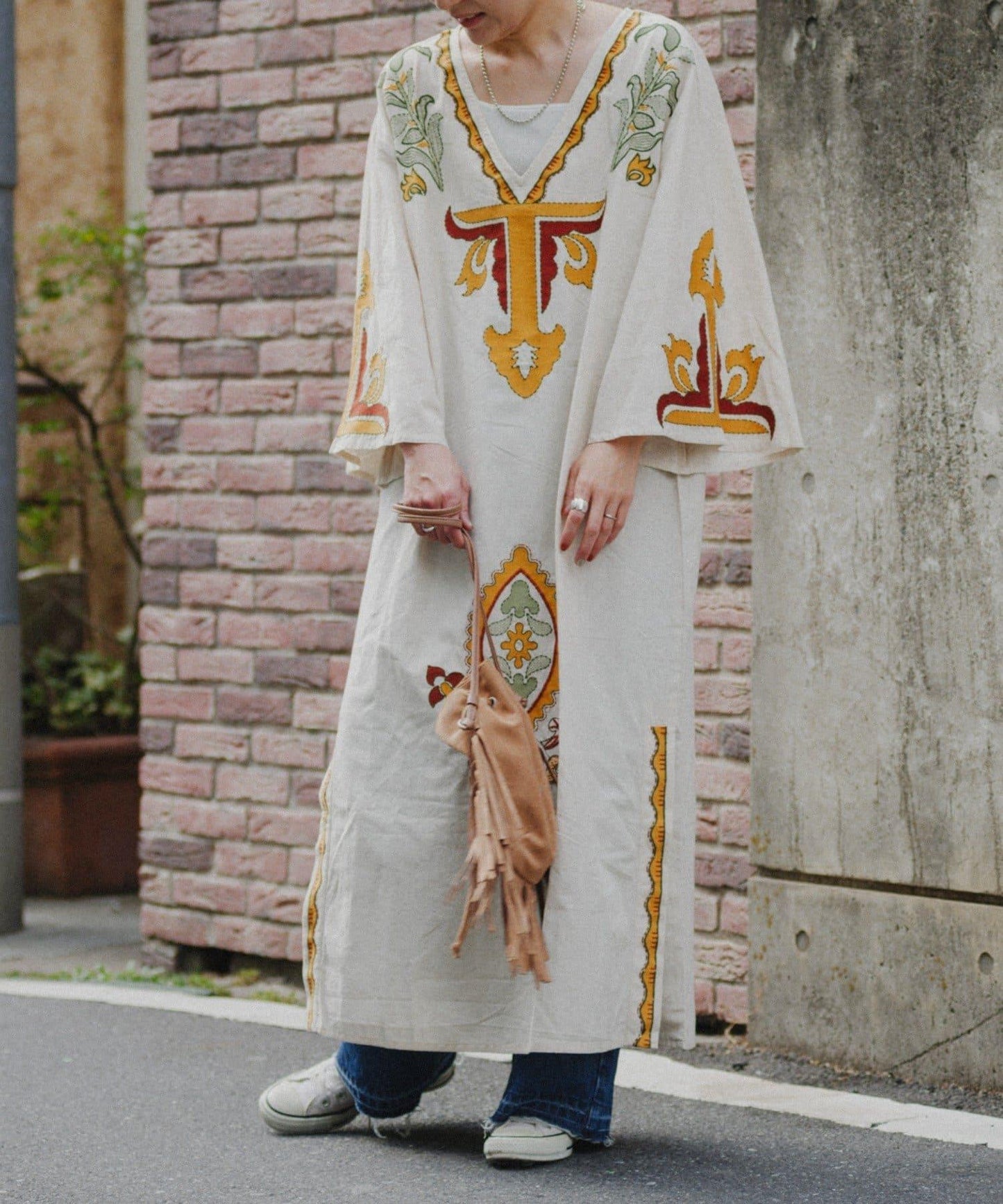 【aguni】刺繡I型連衣裙