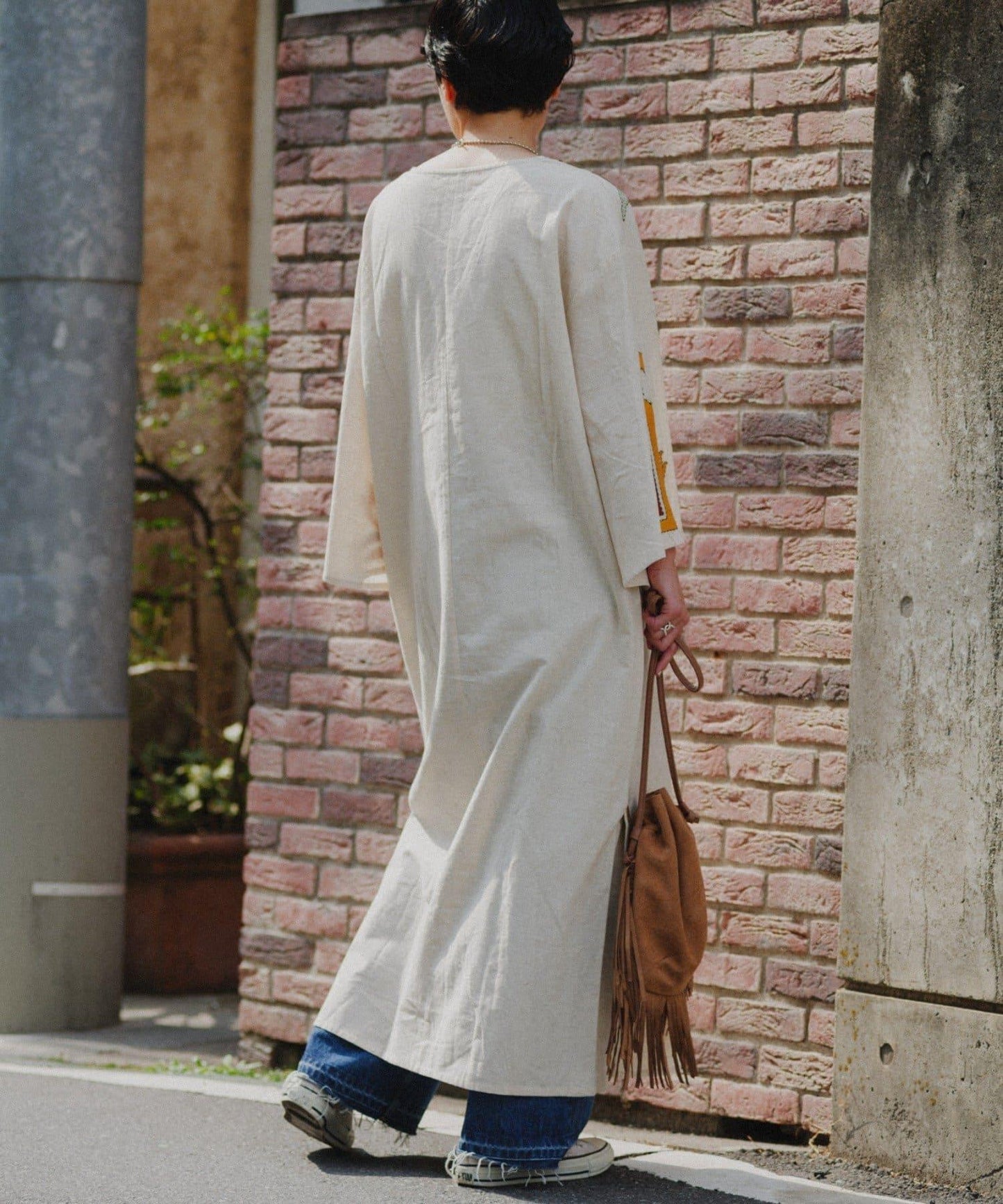 【aguni】刺繡I型連衣裙