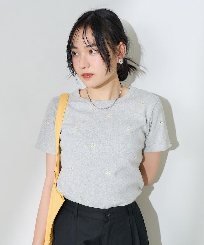迷你雛菊刺繡T恤