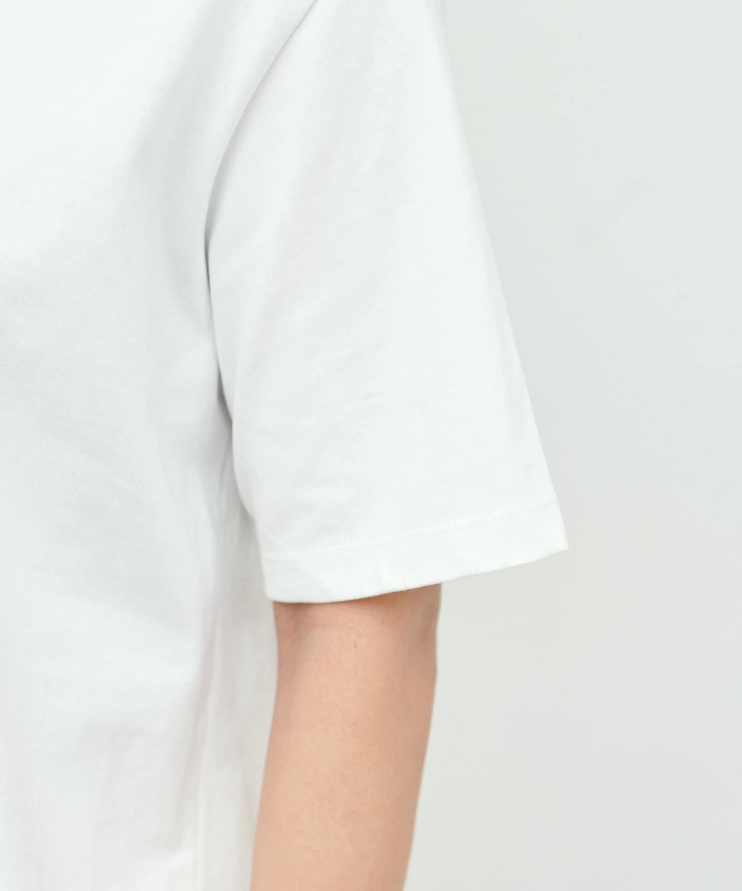 厚重LOGO刺繡T恤