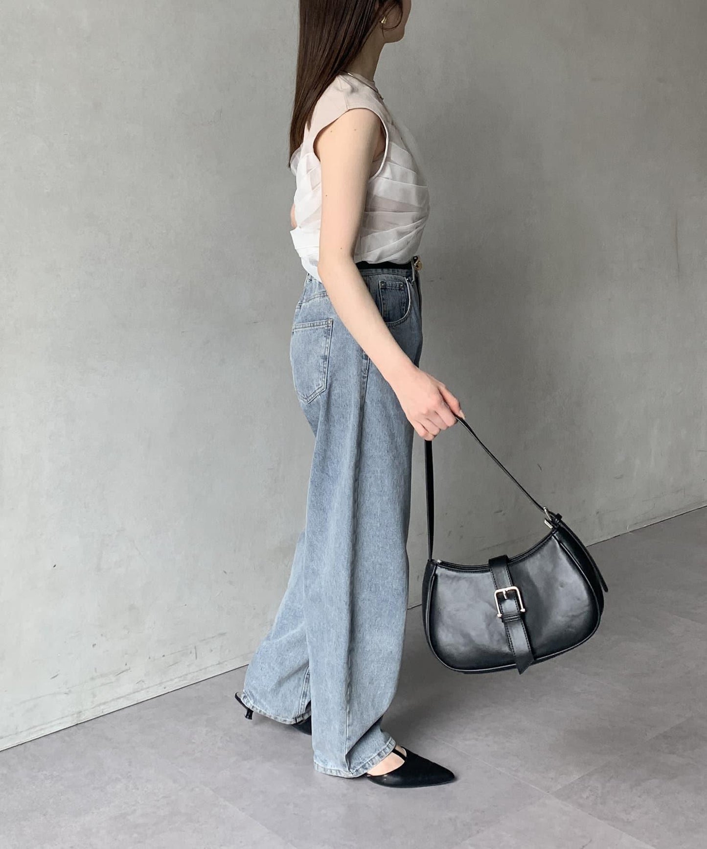 扭結蕾絲無袖套頭衫