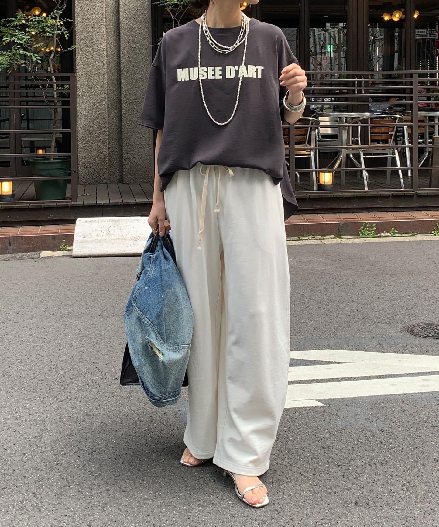 【收藏總選舉】【去年大熱的“恐怖T恤”】後背鈕釦字母標誌短袖T恤