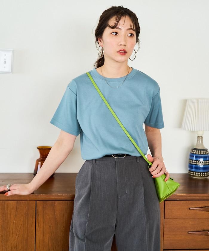 薄荷色圓領短袖T恤