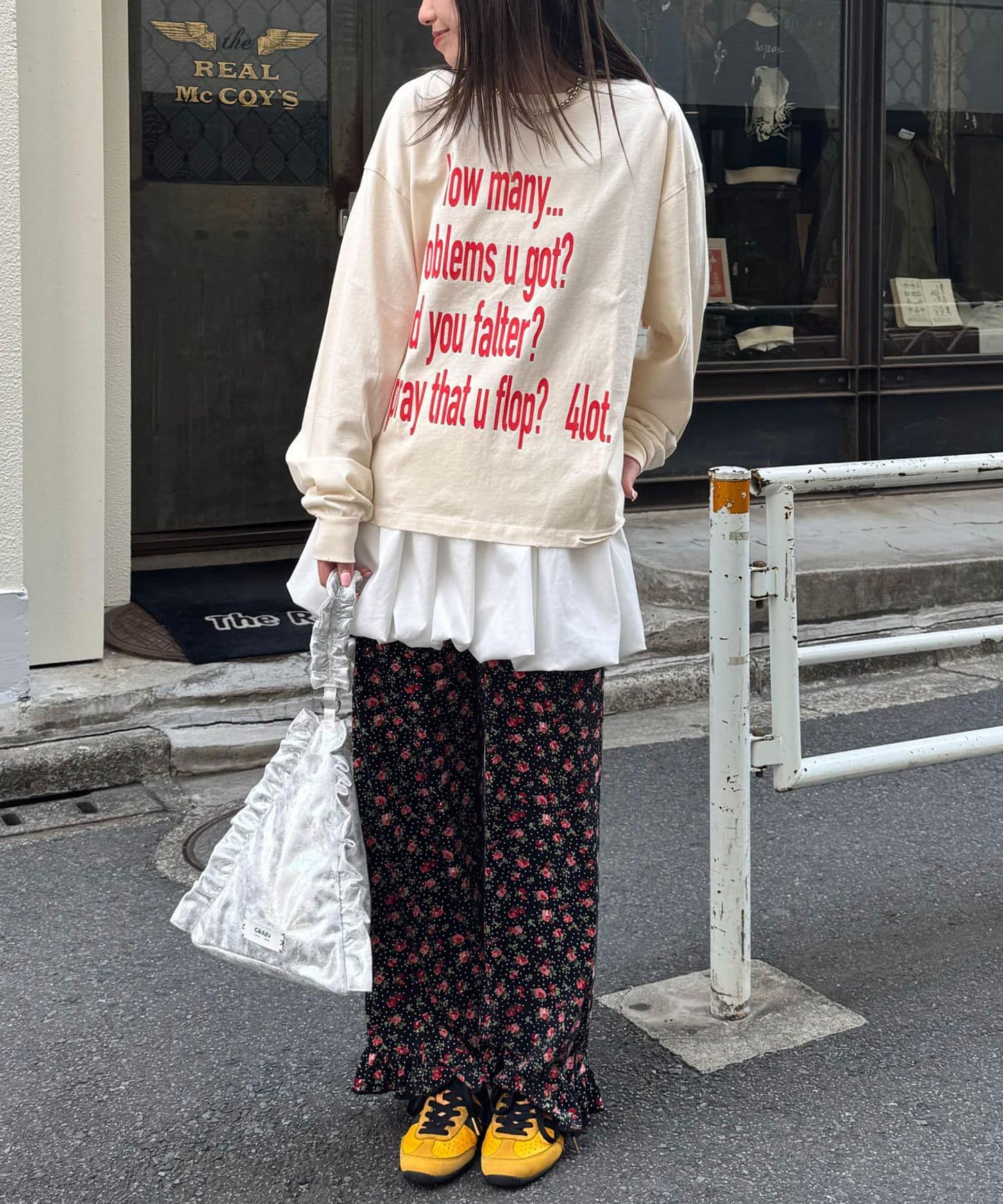 剪裁花邊褲