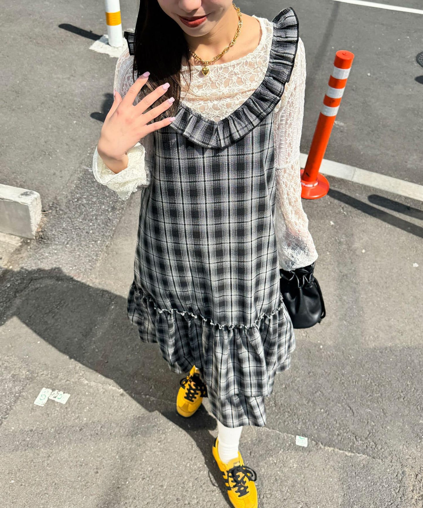 荷葉領層疊連衣裙