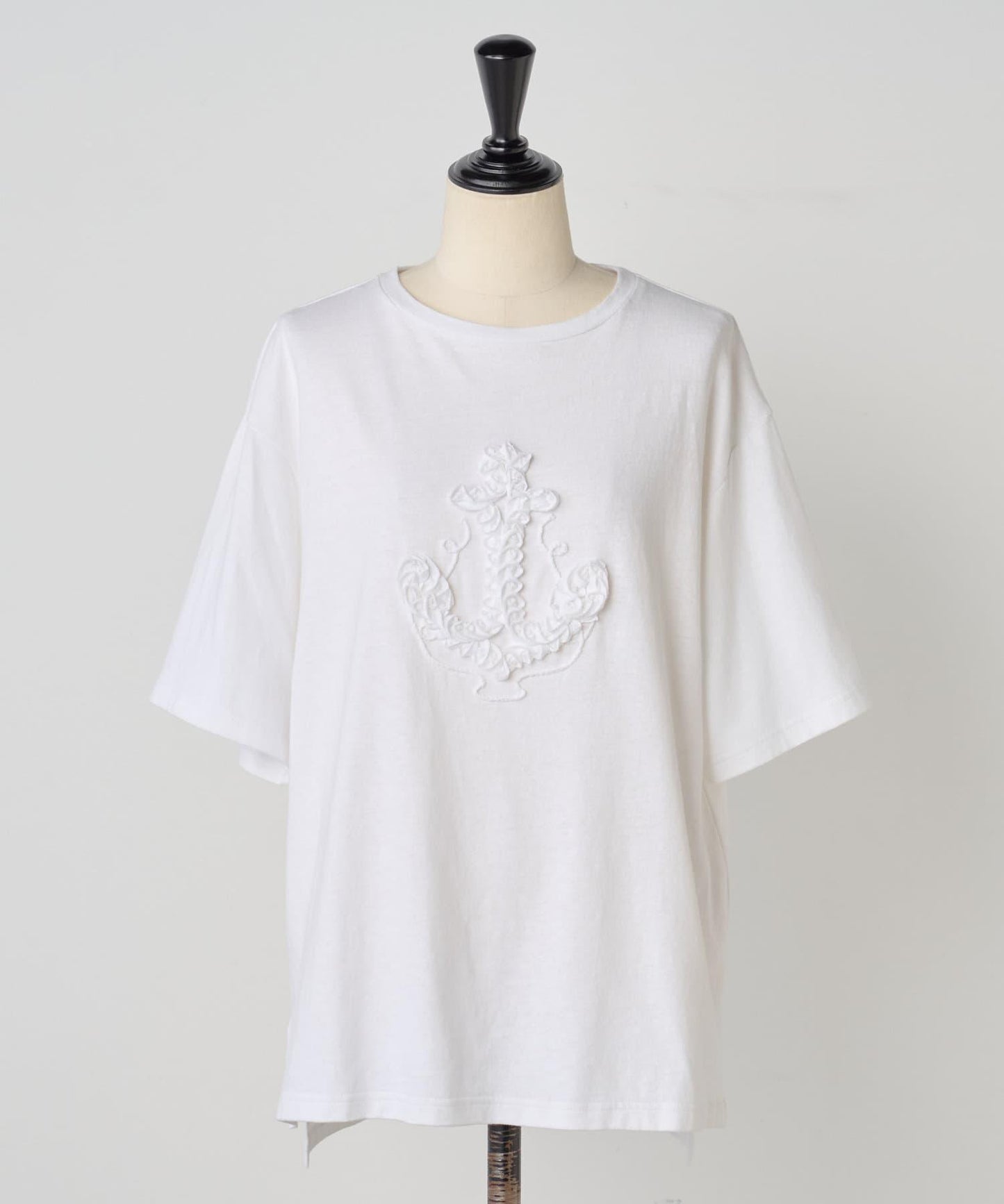 4/9(星期三)12點開始《15 quinze》錨刺繡T恤