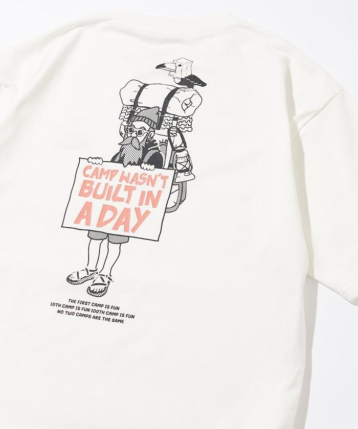 舒適版後背印花圓領T恤 / 野營男士