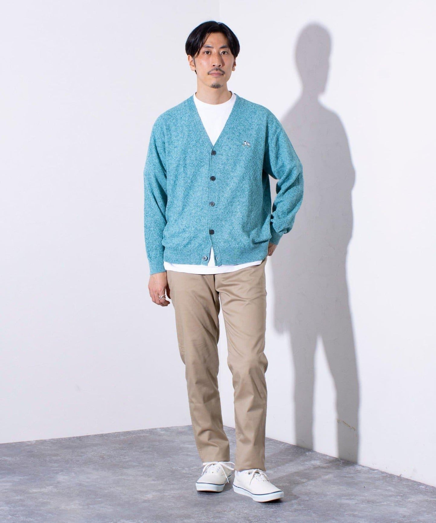【GLOSTER】法國鬥牛犬刺繡 亞麻混紡 開衫 V領