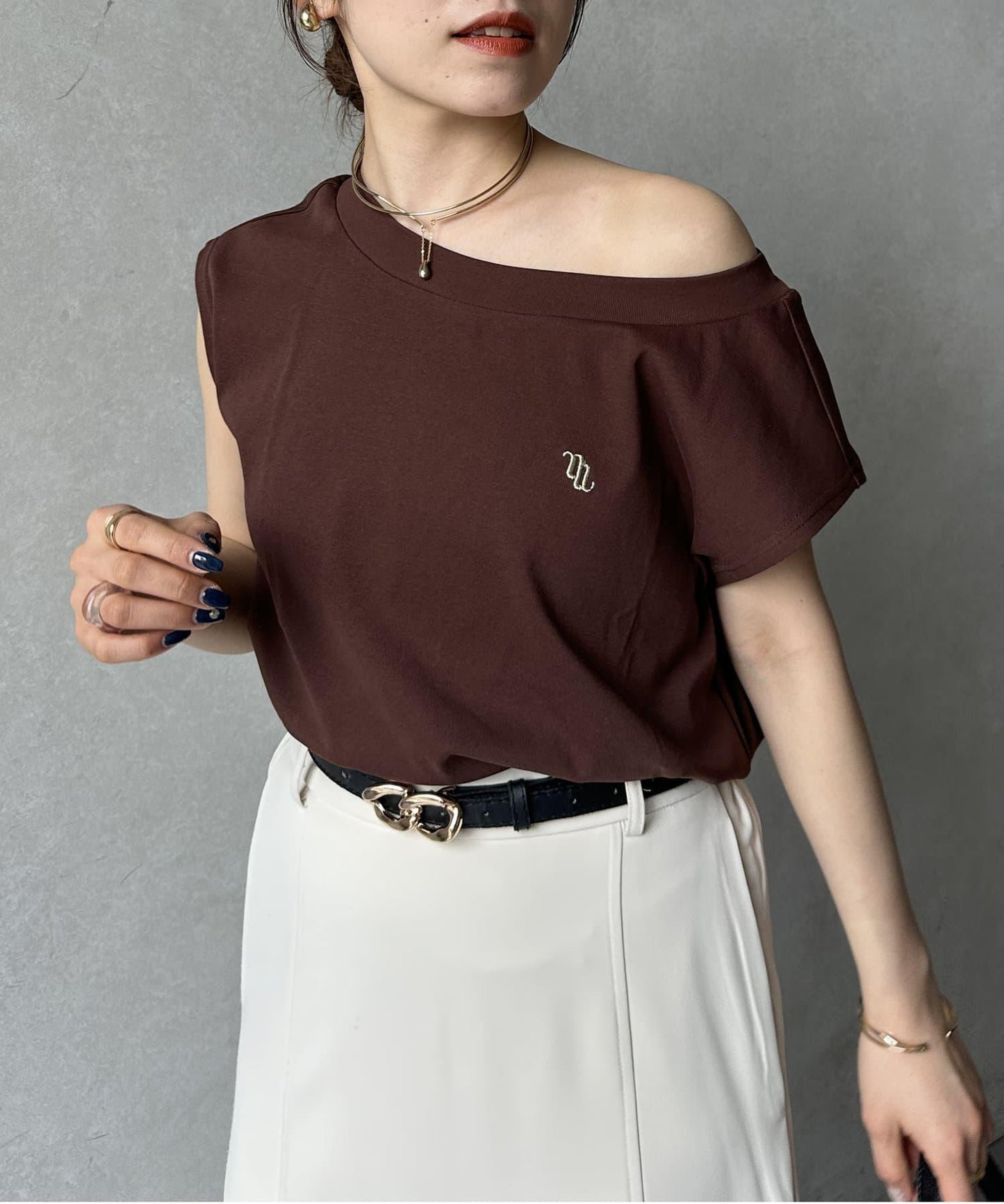 刺繡logo船領法式T恤