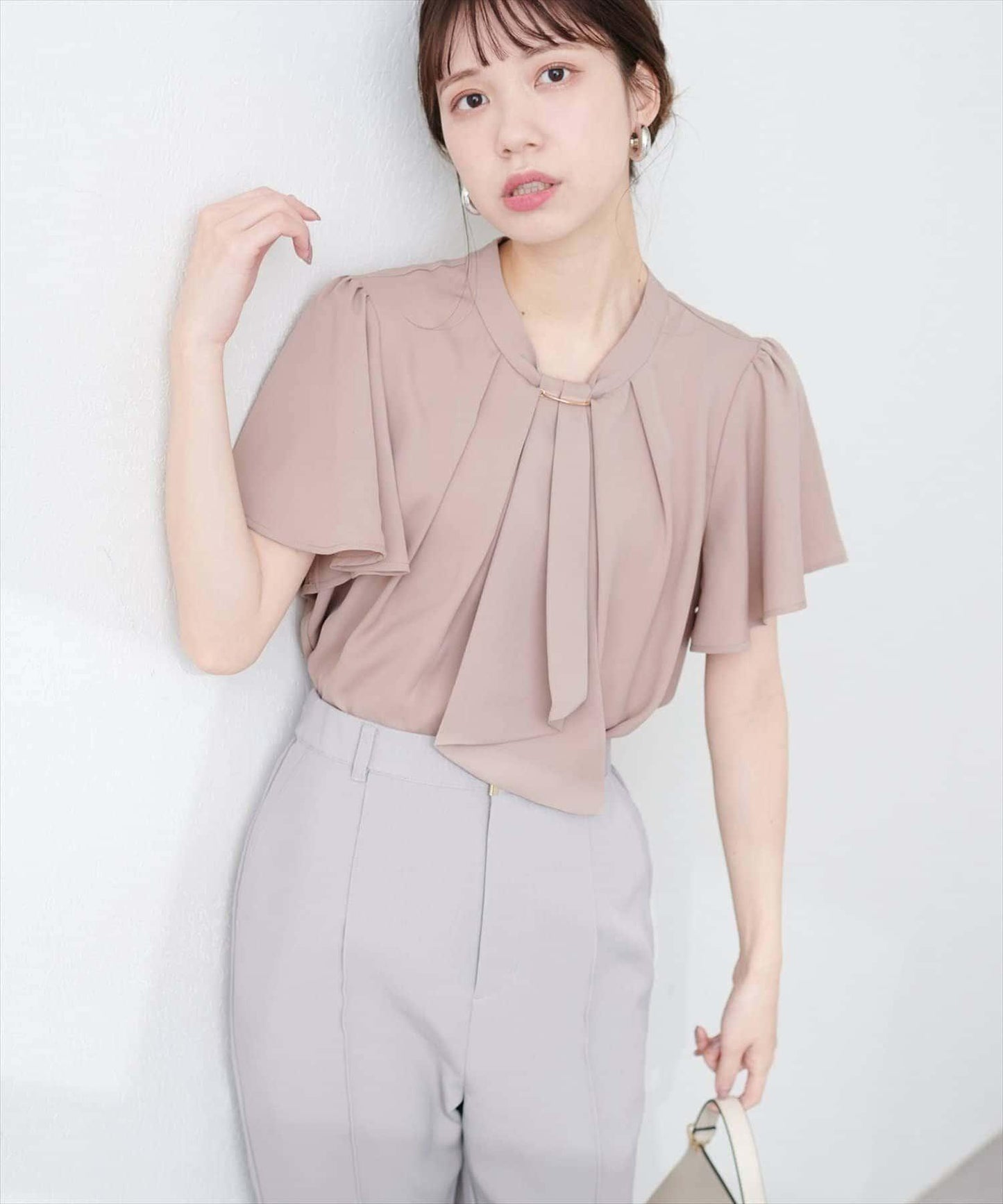 【限定】鑲金條領結襯衫