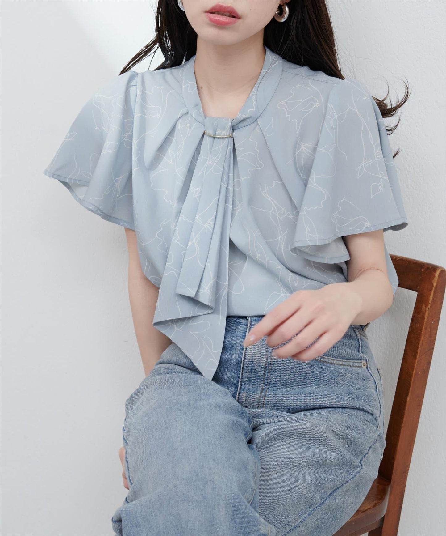 【限定】鑲金條領結襯衫