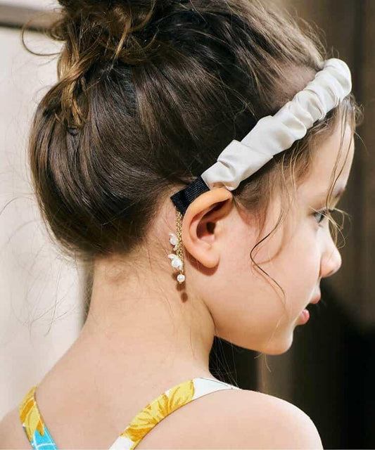 帶耳環的緞帶髮箍