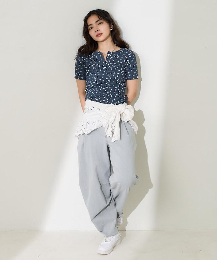 花紋針刺織物亨利T恤