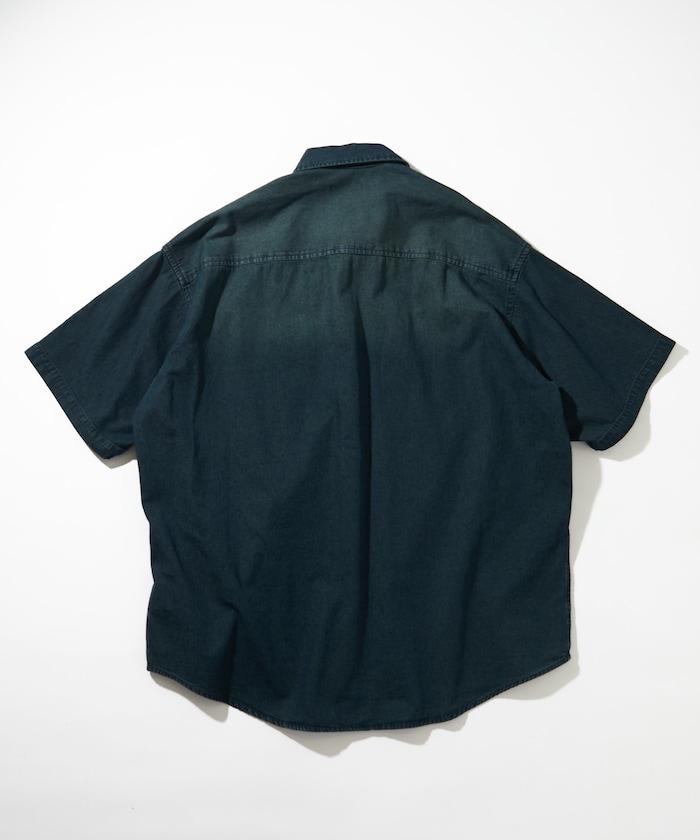 Relax Fit 舒適版型 褪色處理 常規領短袖 牛仔襯衫