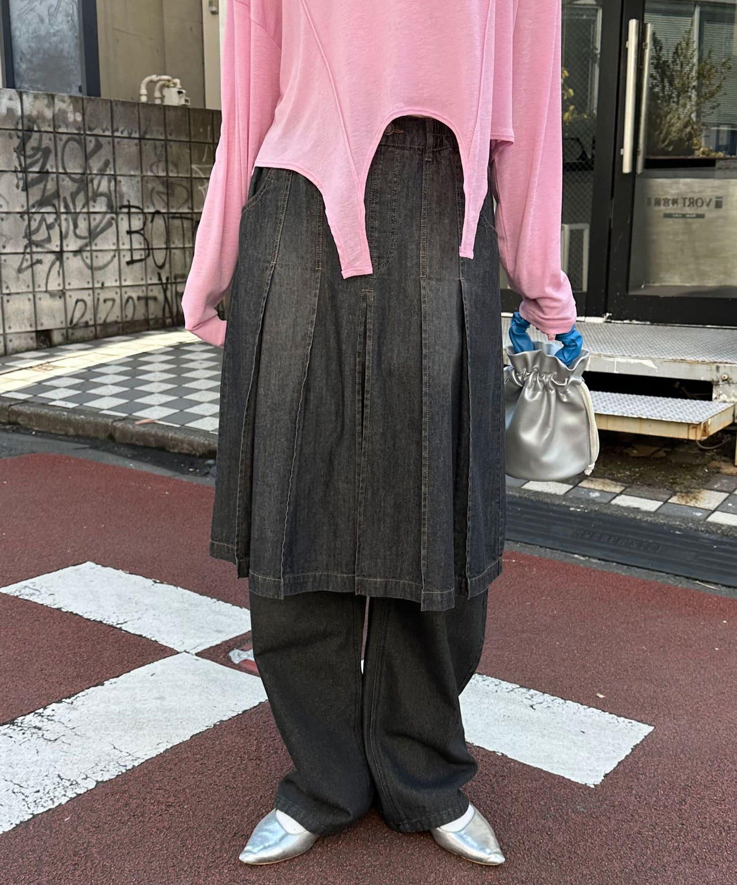 淺藍色牛仔布褶皺中長裙