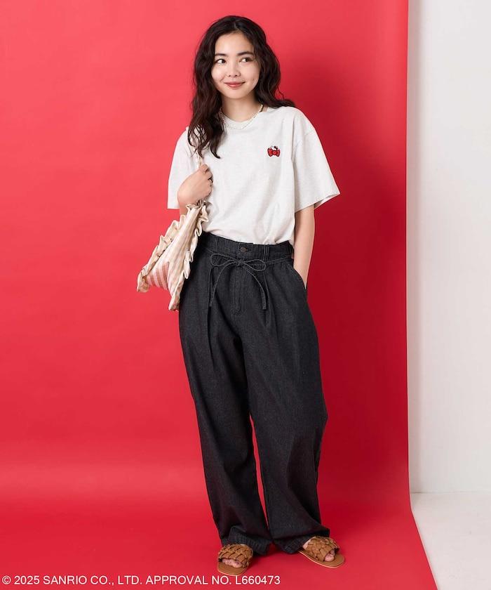 三麗鷗 'HELLO KITTY' 背面印花四格T恤