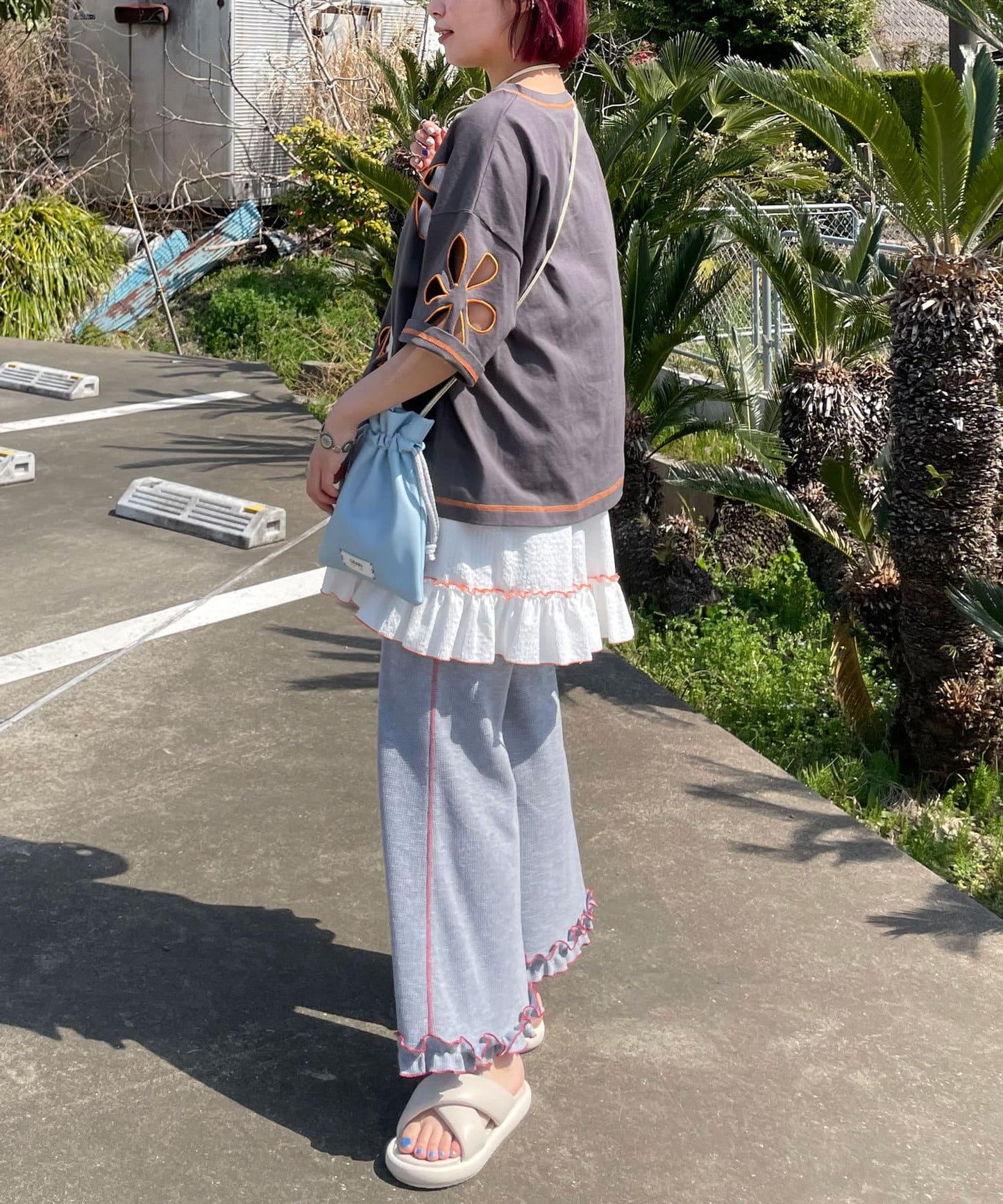 5/1(星期四)10:00開始【HELLO.SANFRANCISCO/你好,舊金山】花朵剪裁大T恤