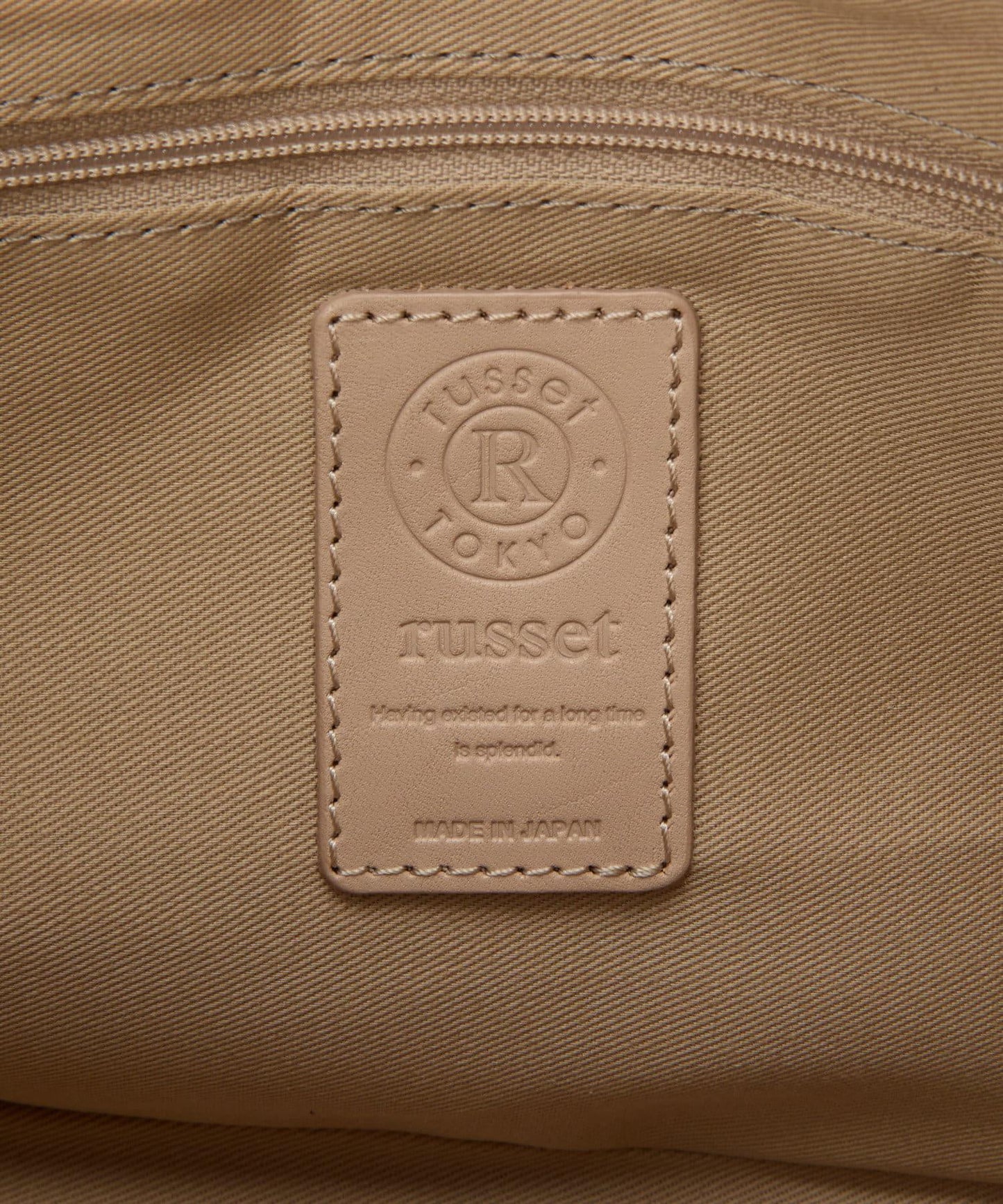 【人氣素材今年再次登場】刺繡迷你手提袋