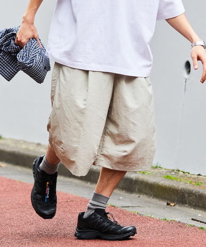 寬鬆款 尼龍 折褶 寬鬆 休閒短褲