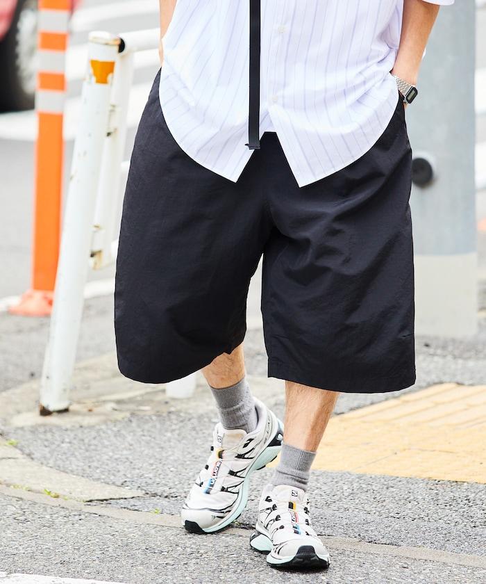寬鬆款 尼龍 折褶 寬鬆 休閒短褲
