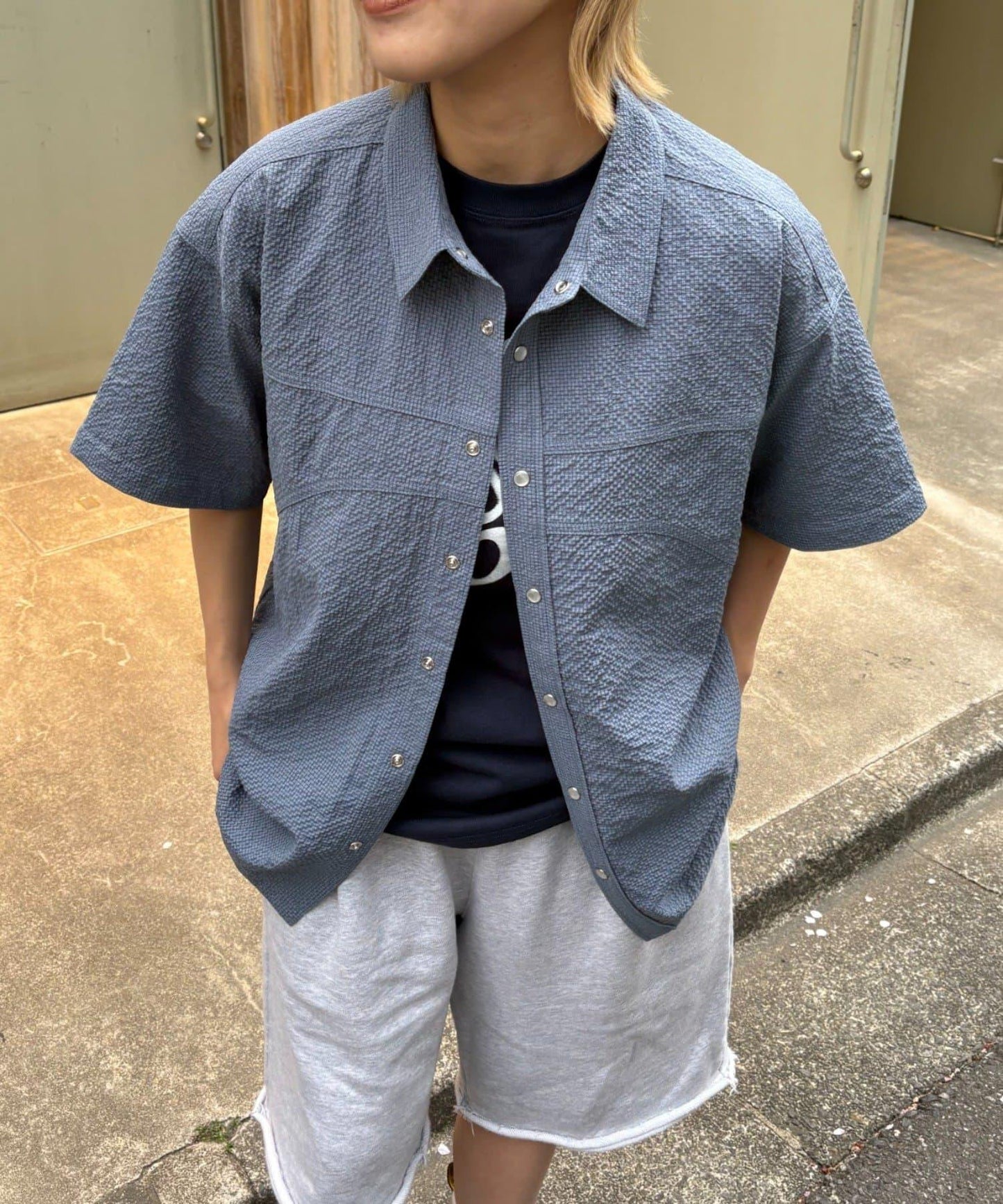 【男女通用】泡泡短袖純色襯衫
