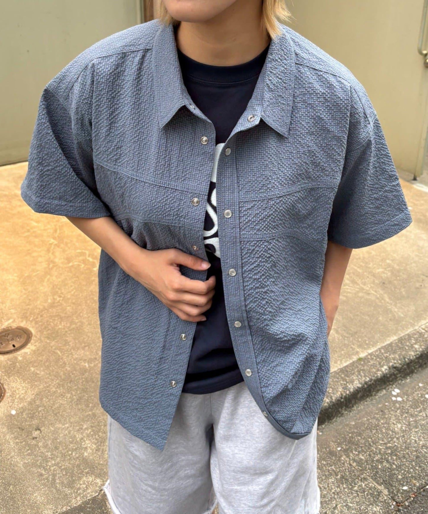 【男女通用】泡泡短袖純色襯衫