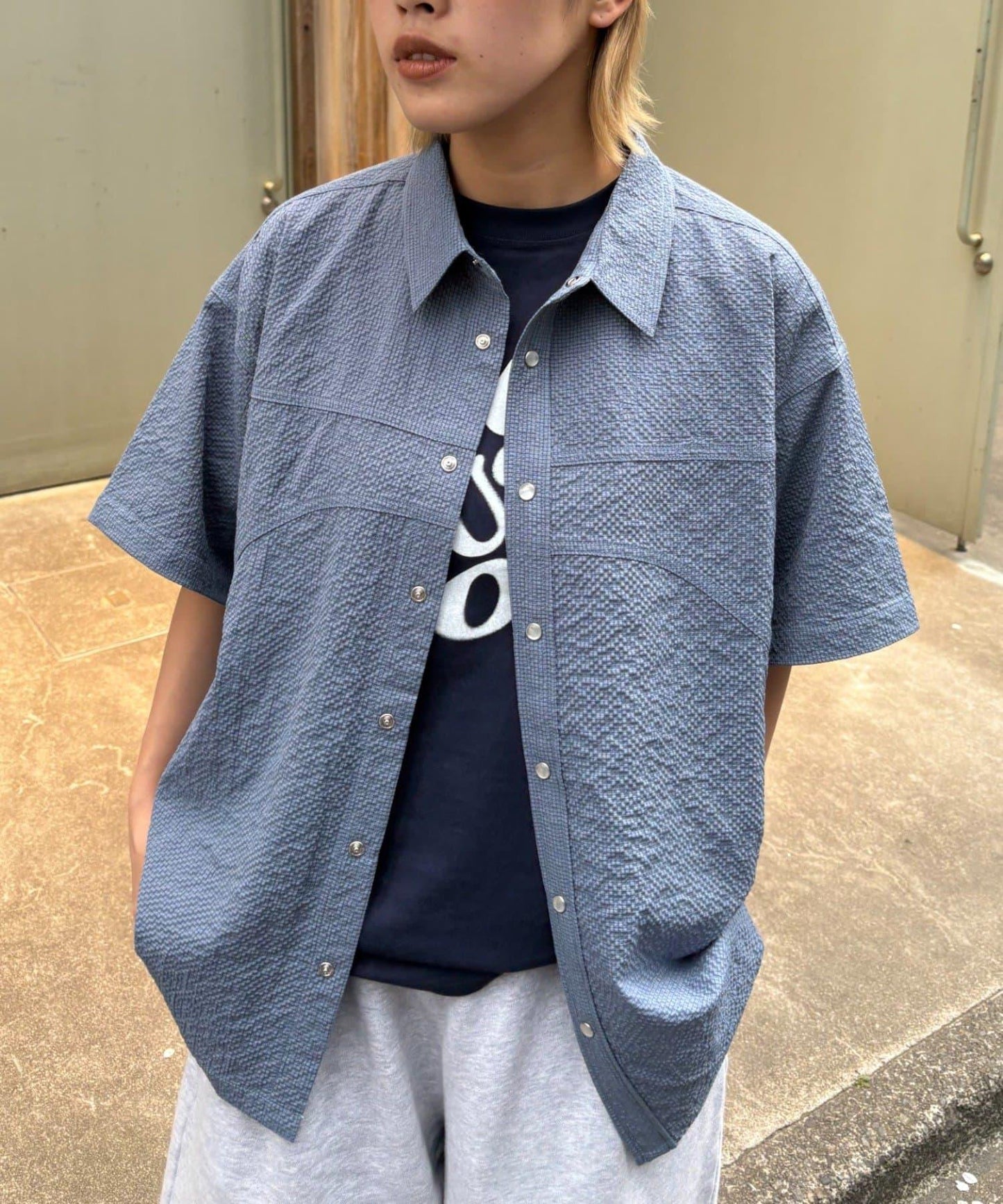 【男女通用】泡泡短袖純色襯衫