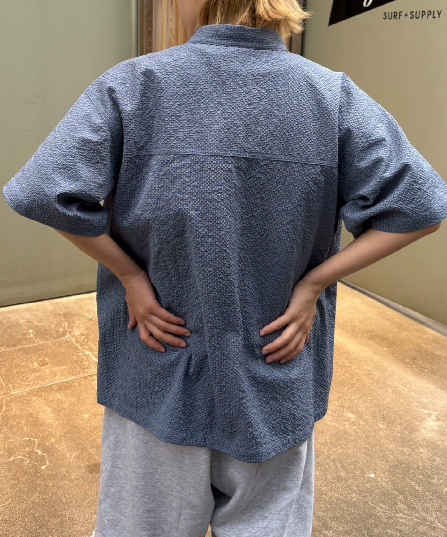 【男女通用】泡泡短袖純色襯衫