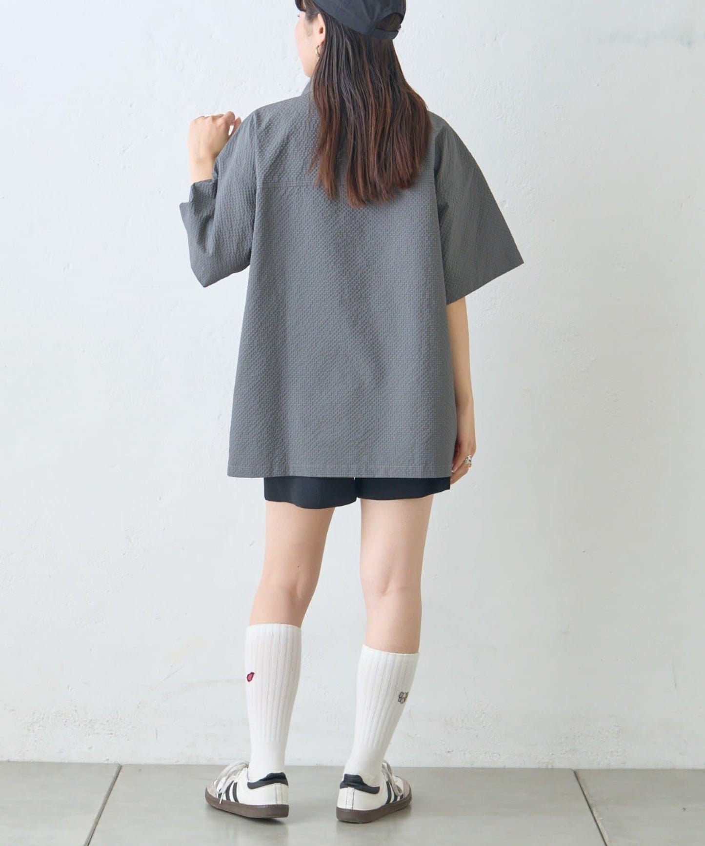 【男女通用】泡泡短袖純色襯衫