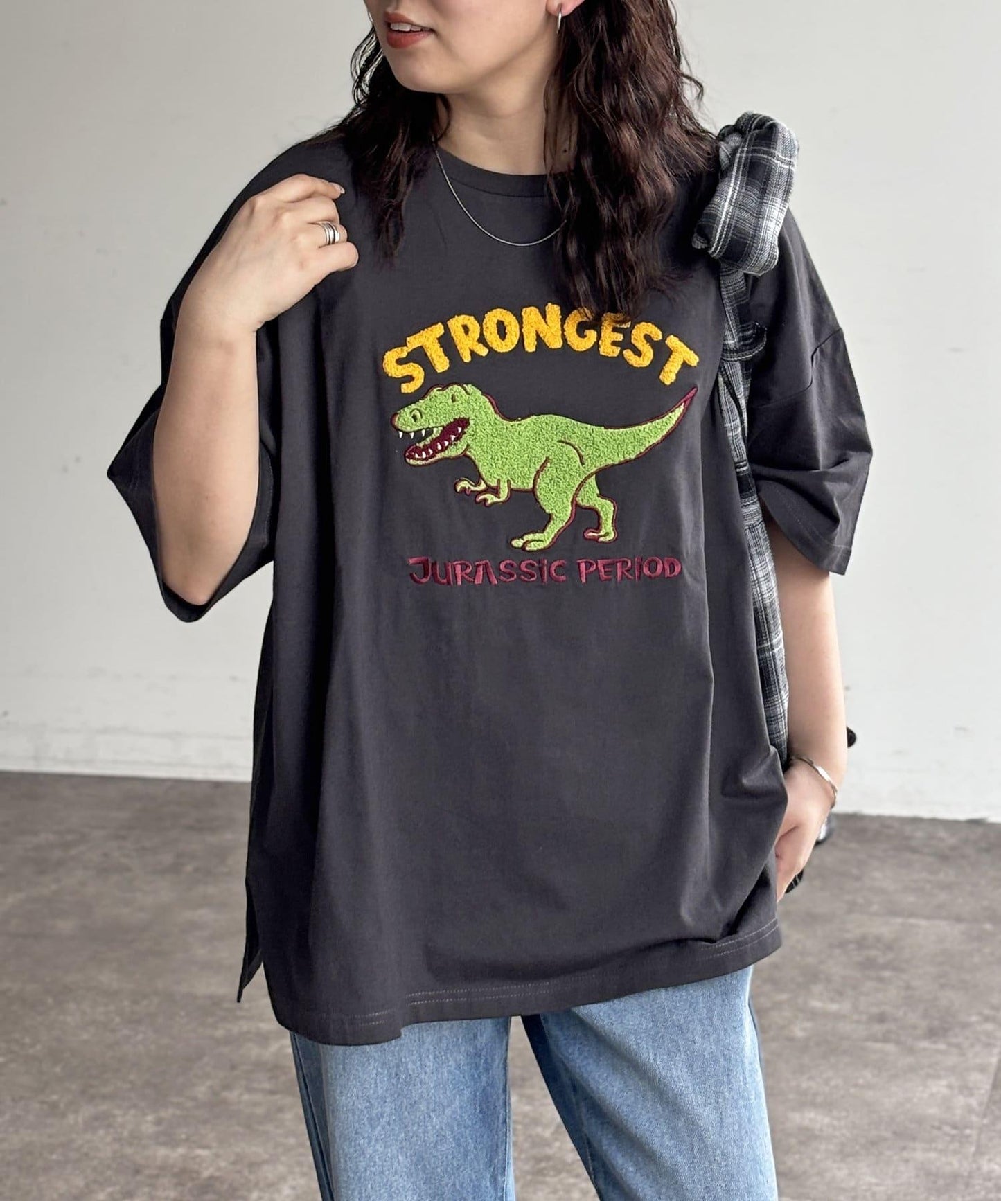 沙加拉刺繡T-shirt