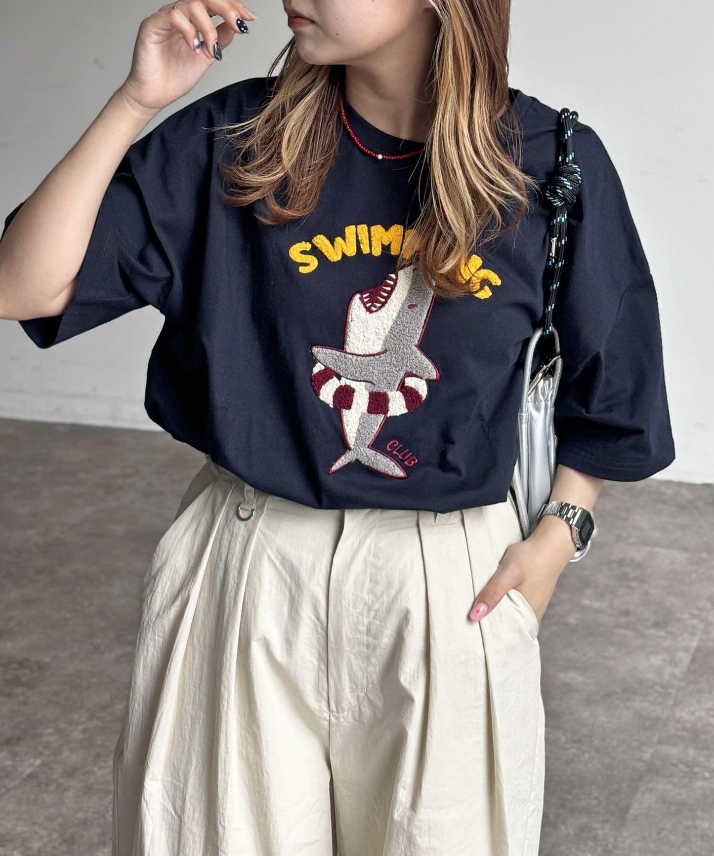 沙加拉刺繡T-shirt