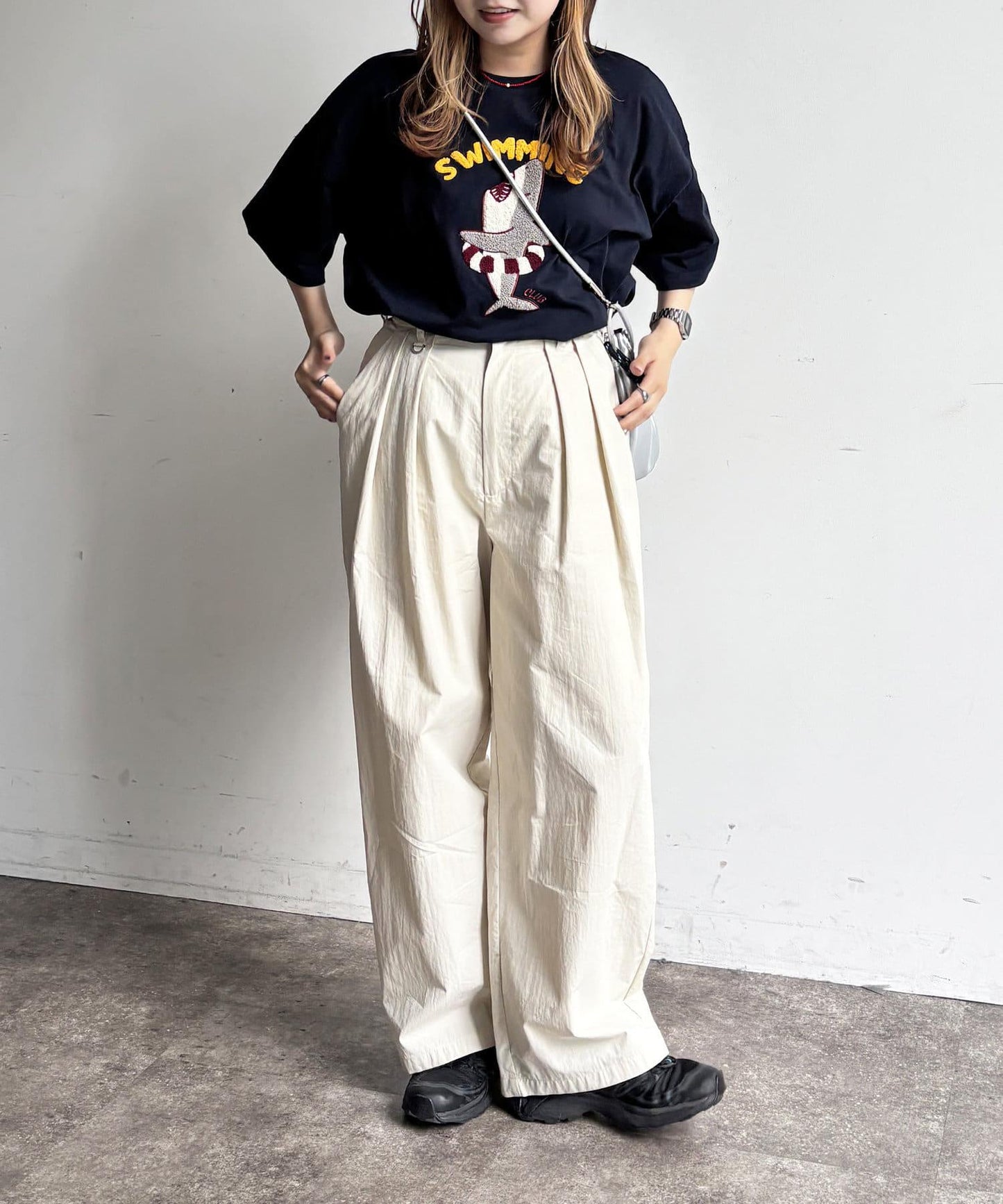 沙加拉刺繡T-shirt