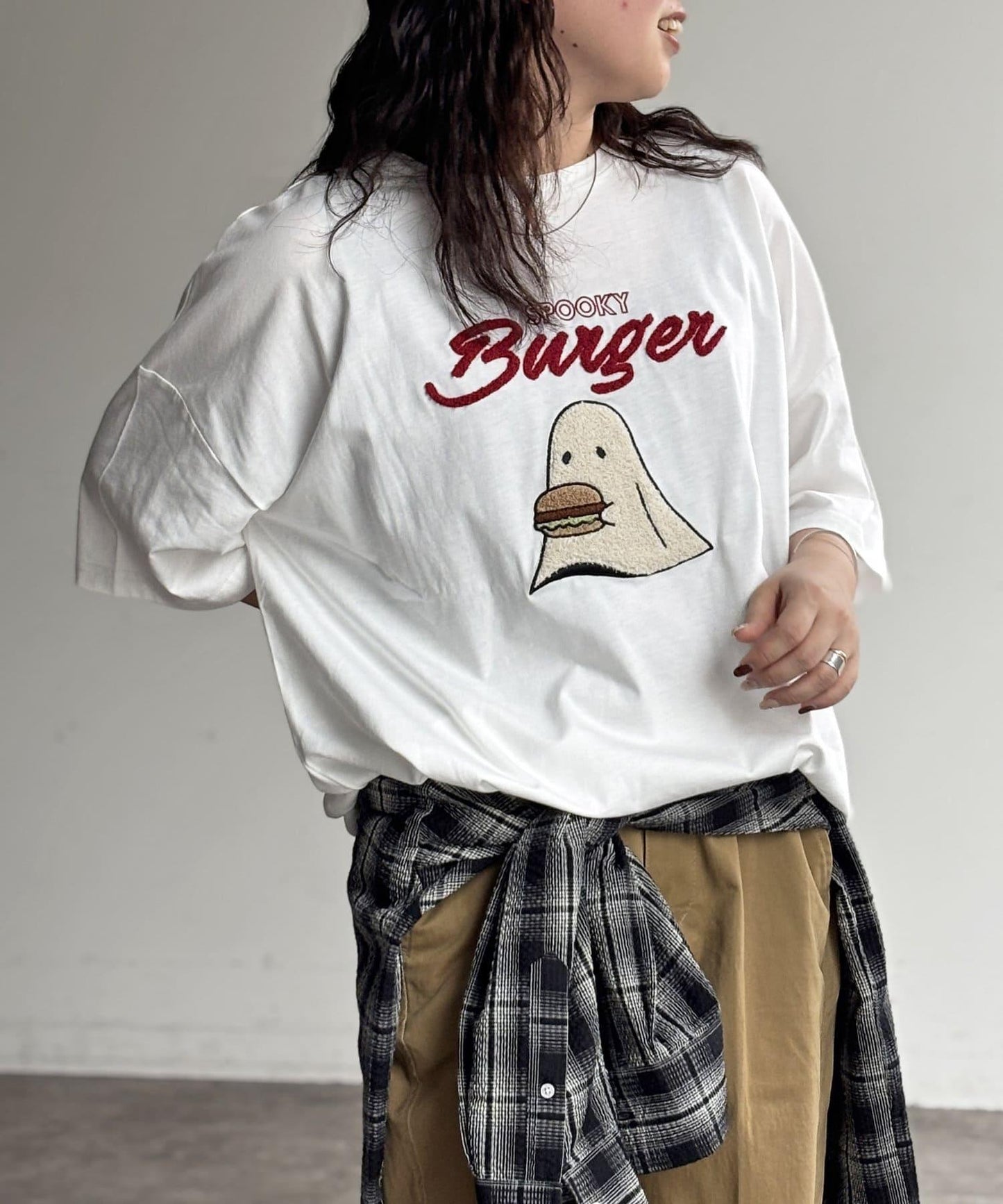 沙加拉刺繡T-shirt