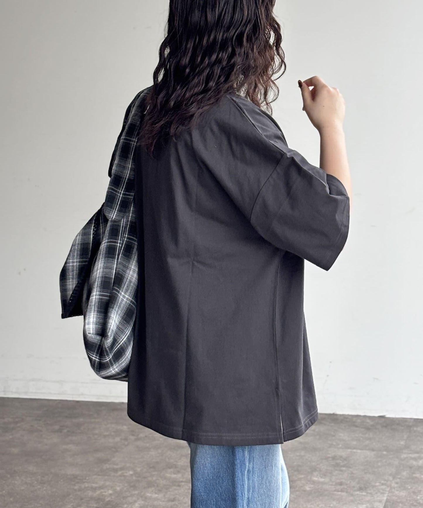 沙加拉刺繡T-shirt